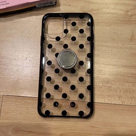 Kate Spade Lot of 3 iPhone 11 Pro Max plastic cases. - Picture 5 of 5